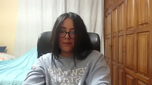 Venus_cat_'s Live Chat Room