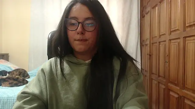 Venus_cat_ Adlı Modelin Canlı Sohbet Odası