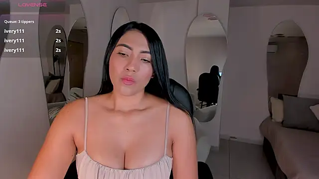 غرفة دردشة NatalieLewis المباشرة