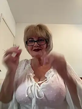 غرفة دردشة AngelBlonda المباشرة
