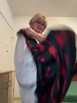 AngelBlonda Adlı Modelin Canlı Sohbet Odası