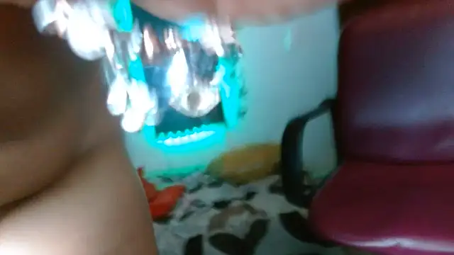 חדר צ'אט בשידור חי של Ebony_luna