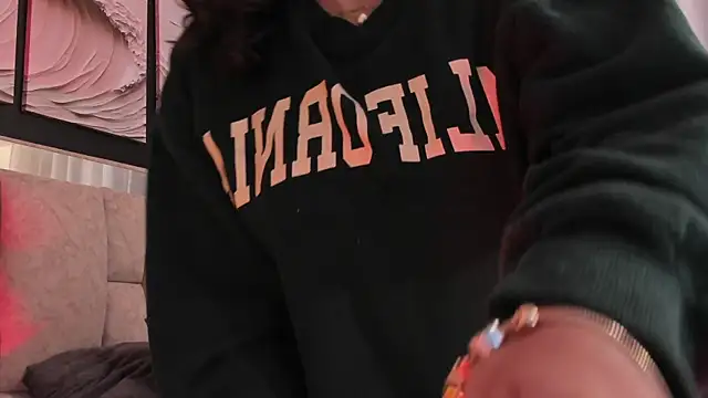 Jules_Angel Cameră chat live