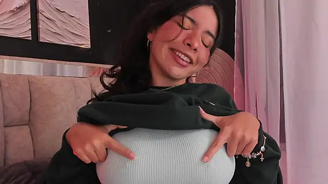 Jules_Angel's Live Chat Room