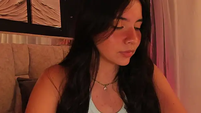 Jules_Angel Adlı Modelin Canlı Sohbet Odası