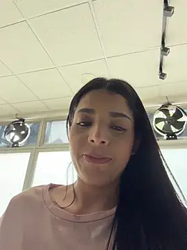 ArieliciousXXX 실시간 채팅방