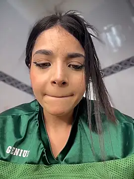 ArieliciousXXX Cameră chat live