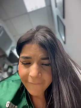 ArieliciousXXX Live Chatraum