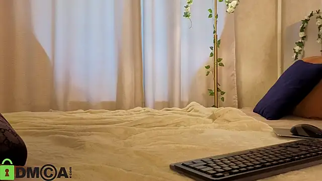 Sala de chat en directo de L1na_Reeds
