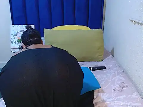 Živá chatovací místnost SweetJuicyPussy97