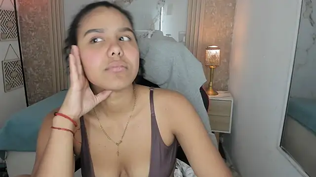 Chat soba uživo modela AriaVega