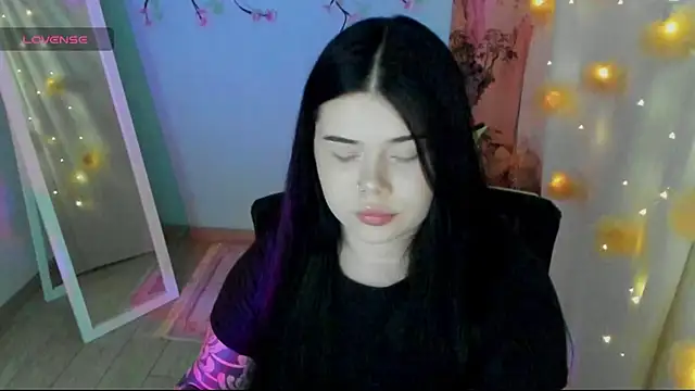 Chat soba uživo modela Mona_Esty