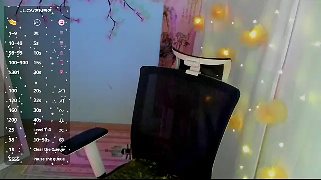 Mona_Esty Live Chatraum