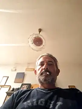 nocsivag's Live Chat Room