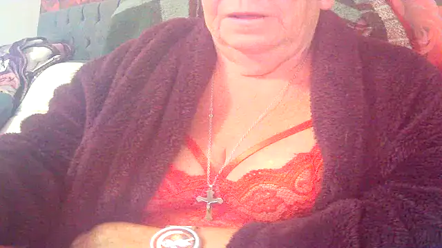 Playful_MILF_Demi Live chatroom