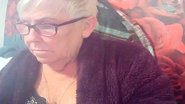 Playful_MILF_Demi Live Chatrum