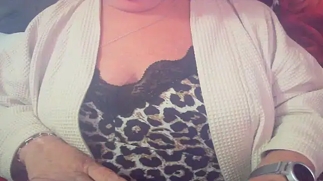 Playful_MILF_Demi Adlı Modelin Canlı Sohbet Odası