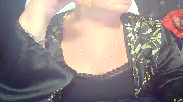 Živá chatovací místnost Playful_MILF_Demi