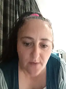 חדר צ'אט בשידור חי של Bella_862