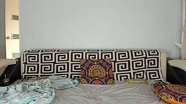 Amalia_Mio Adlı Modelin Canlı Sohbet Odası