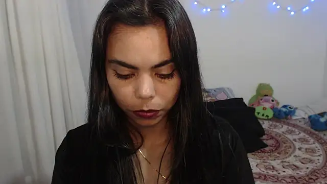ms_megan_shadow Adlı Modelin Canlı Sohbet Odası