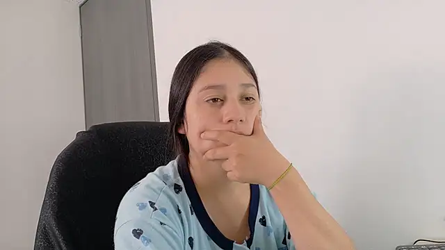KOREN_JALAA élő chatszobája