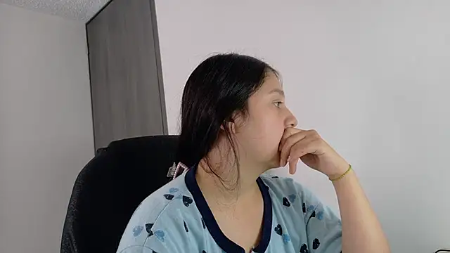 KOREN_JALAA – live chatrum