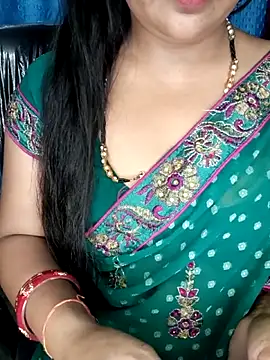Rashmi_sharma_0's Live Chat Room