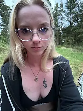 LinaLeana live-chat rom