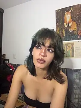 sukulaurens Adlı Modelin Canlı Sohbet Odası