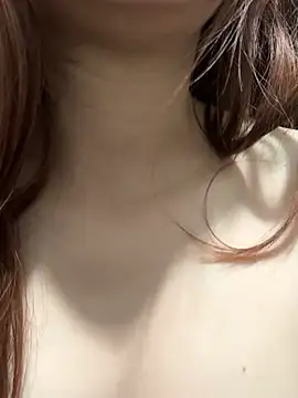 LylyPink68 Adlı Modelin Canlı Sohbet Odası