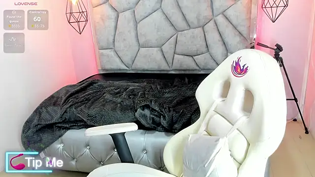 Addyy_02 Adlı Modelin Canlı Sohbet Odası