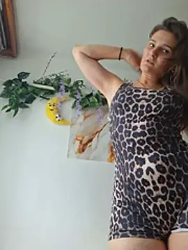 غرفة دردشة Nika_aa المباشرة