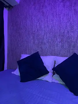KarinaFlowers_ Adlı Modelin Canlı Sohbet Odası