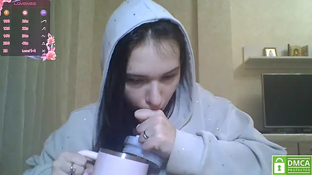 Chat soba uživo modela CeyaLier
