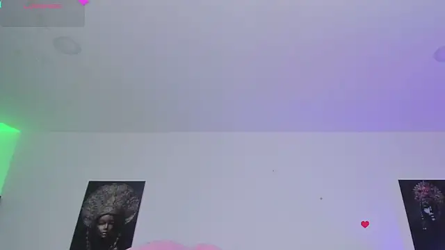 Živá chatovací místnost SaradaParker