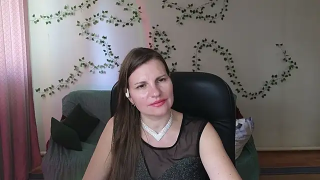 Mirabelle_Velvet Adlı Modelin Canlı Sohbet Odası