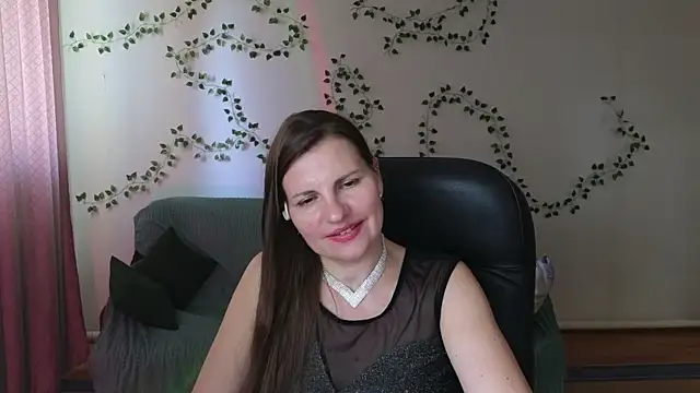 Mirabelle_Velvet – live chatrum