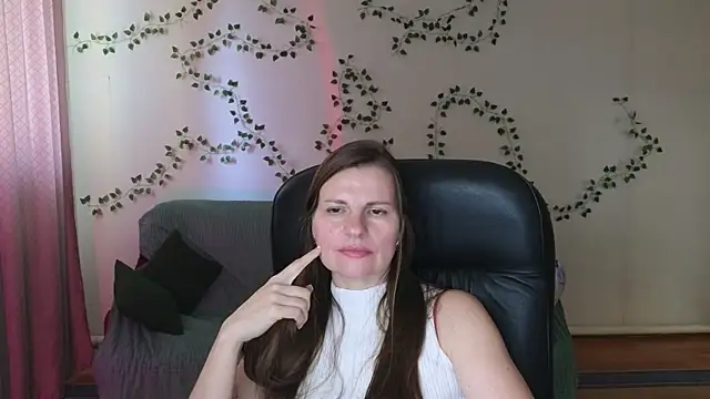 Mirabelle_Velvet Live chatroom