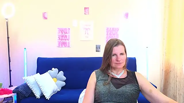 Mirabelle_Velvet Cameră chat live