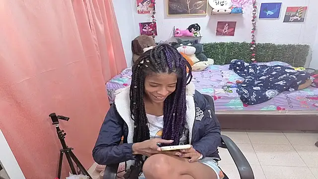 thianahorny Live chatroom