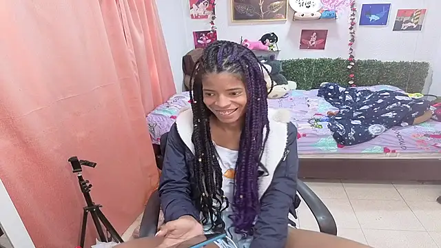 thianahornyn Live chat-huone