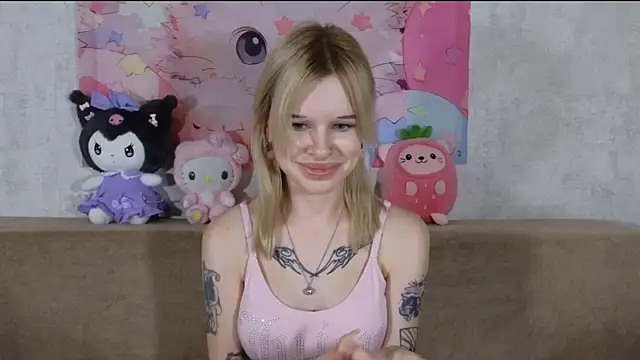 HoneyGold_'s Live Chat Room
