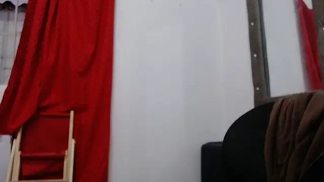 drako_monster Adlı Modelin Canlı Sohbet Odası