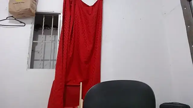 غرفة دردشة drako_monster المباشرة