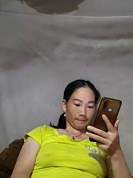 gio-thu Live Chatrum