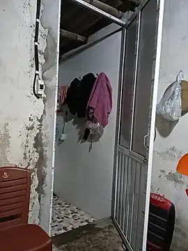 Jonaa99 Adlı Modelin Canlı Sohbet Odası