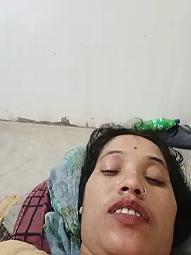 Hotty_tanya Adlı Modelin Canlı Sohbet Odası