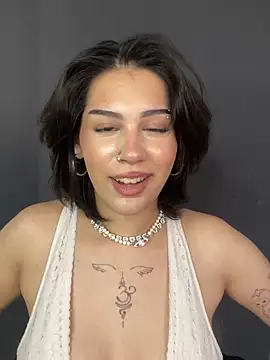 LoraShines – live chatrum
