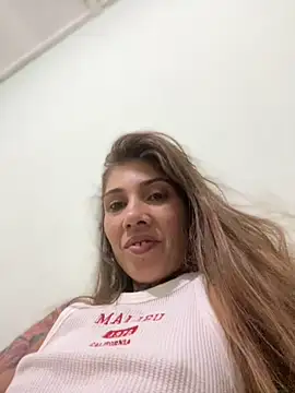 Unanena's Live Chat Room